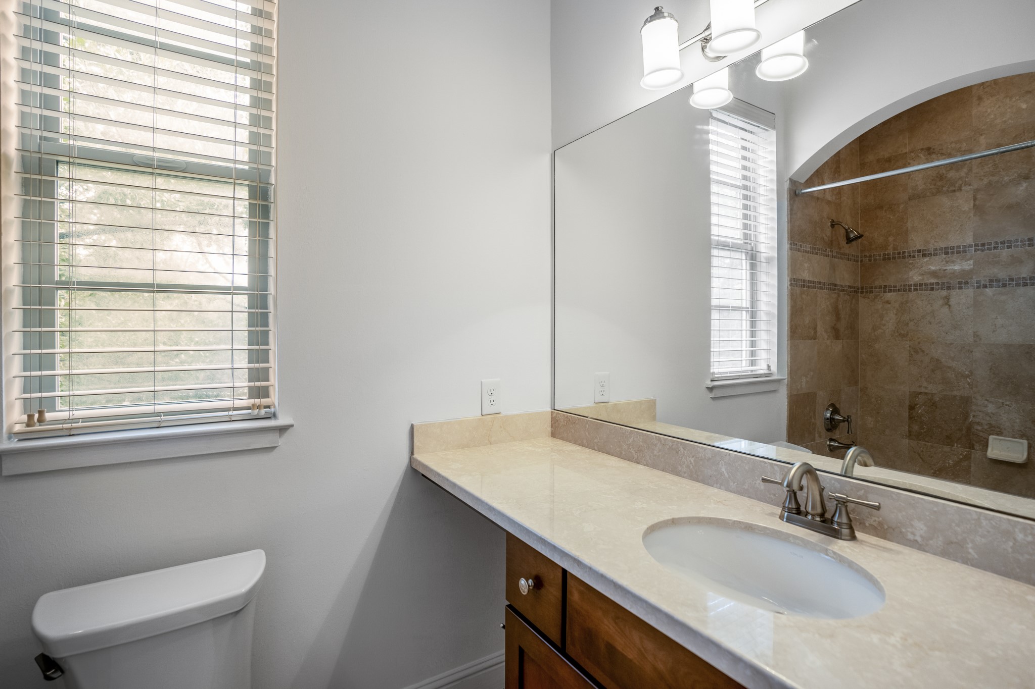 4102 Roseland Street , Houston, TX, 77006 | 20973789 | Realty Texas LLC