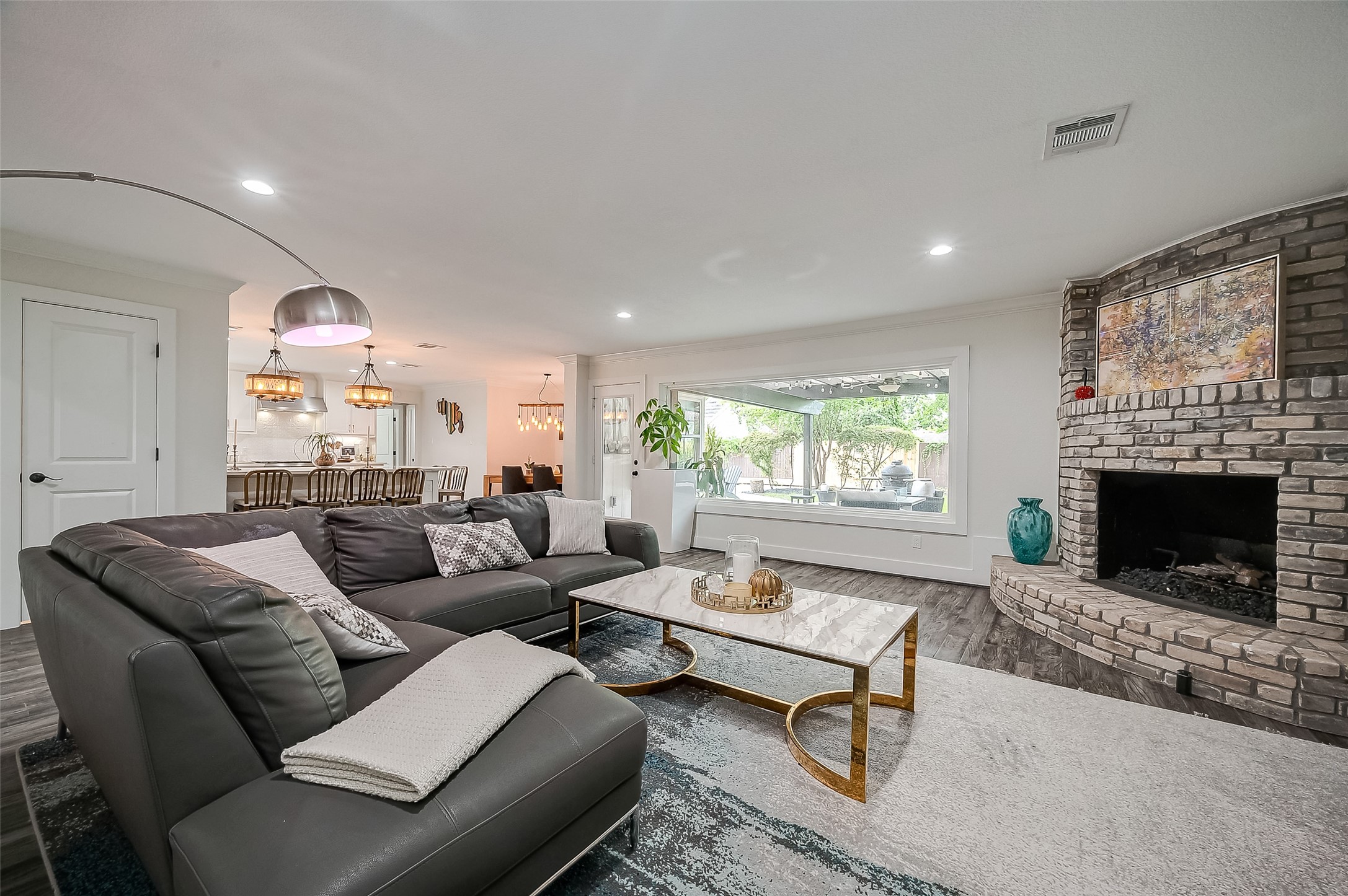12902 Kimberley Lane , Houston, TX, 77079 | 92704296 | Realty Texas LLC