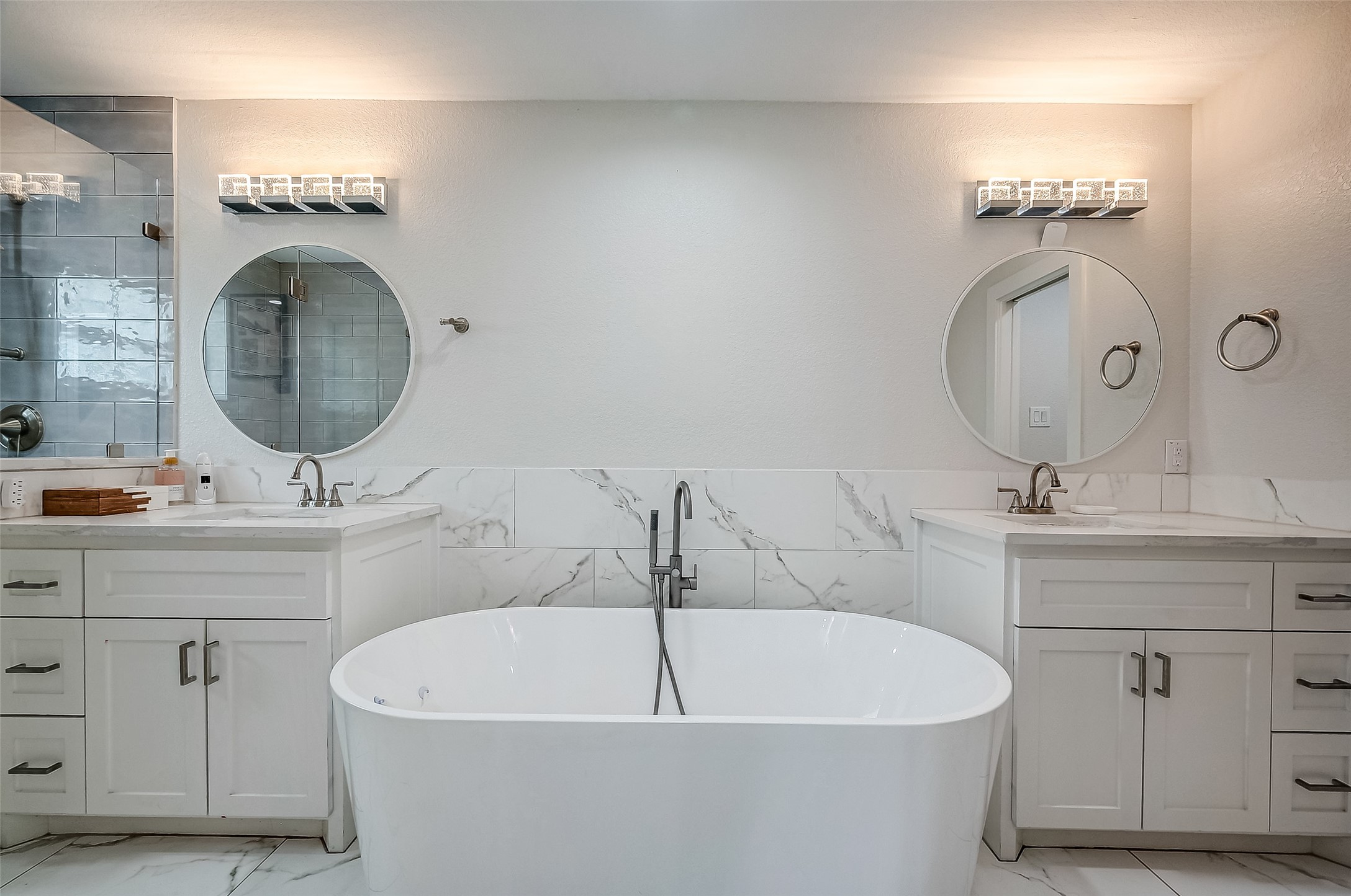 12902 Kimberley Lane , Houston, TX, 77079 | 92704296 | Realty Texas LLC