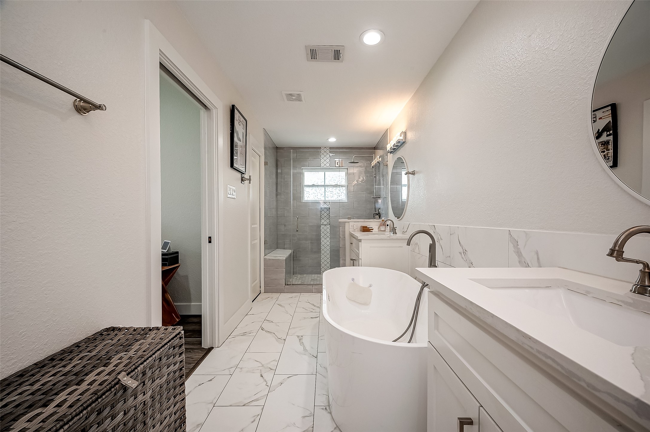 12902 Kimberley Lane , Houston, TX, 77079 | 92704296 | Realty Texas LLC