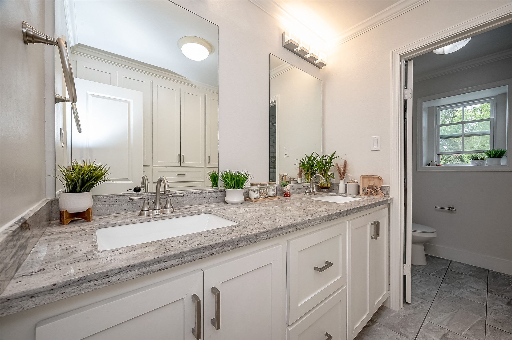 12902 Kimberley Lane , Houston, TX, 77079 | 92704296 | Realty Texas LLC