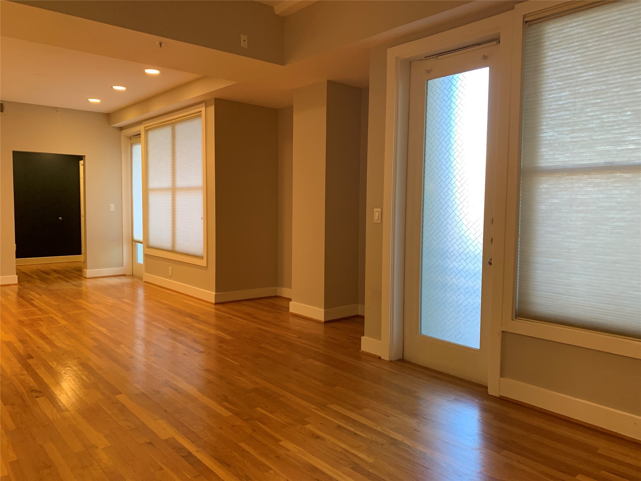 5055 Addison Circle 207 , Addison, TX, 75001 | 20725666 | Realty Texas LLC