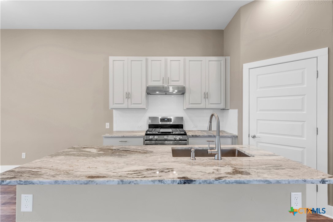 400 Zuleme Street , Burnet, TX, 78611 | 556360 | Realty Texas LLC