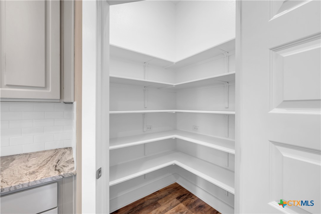 400 Zuleme Street , Burnet, TX, 78611 | 556360 | Realty Texas LLC