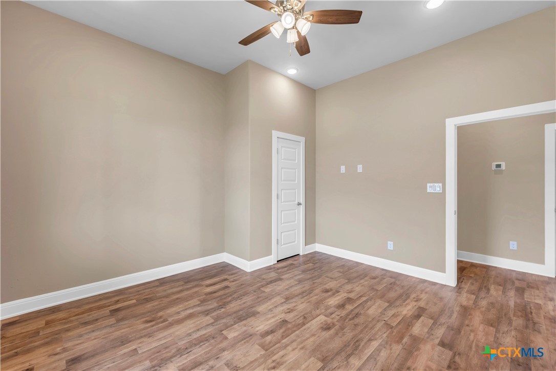 400 Zuleme Street , Burnet, TX, 78611 | 556360 | Realty Texas LLC