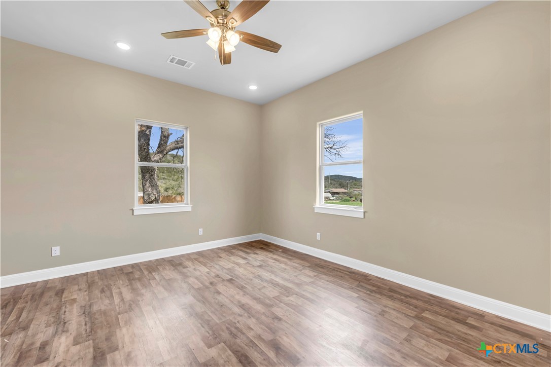 400 Zuleme Street , Burnet, TX, 78611 | 556360 | Realty Texas LLC