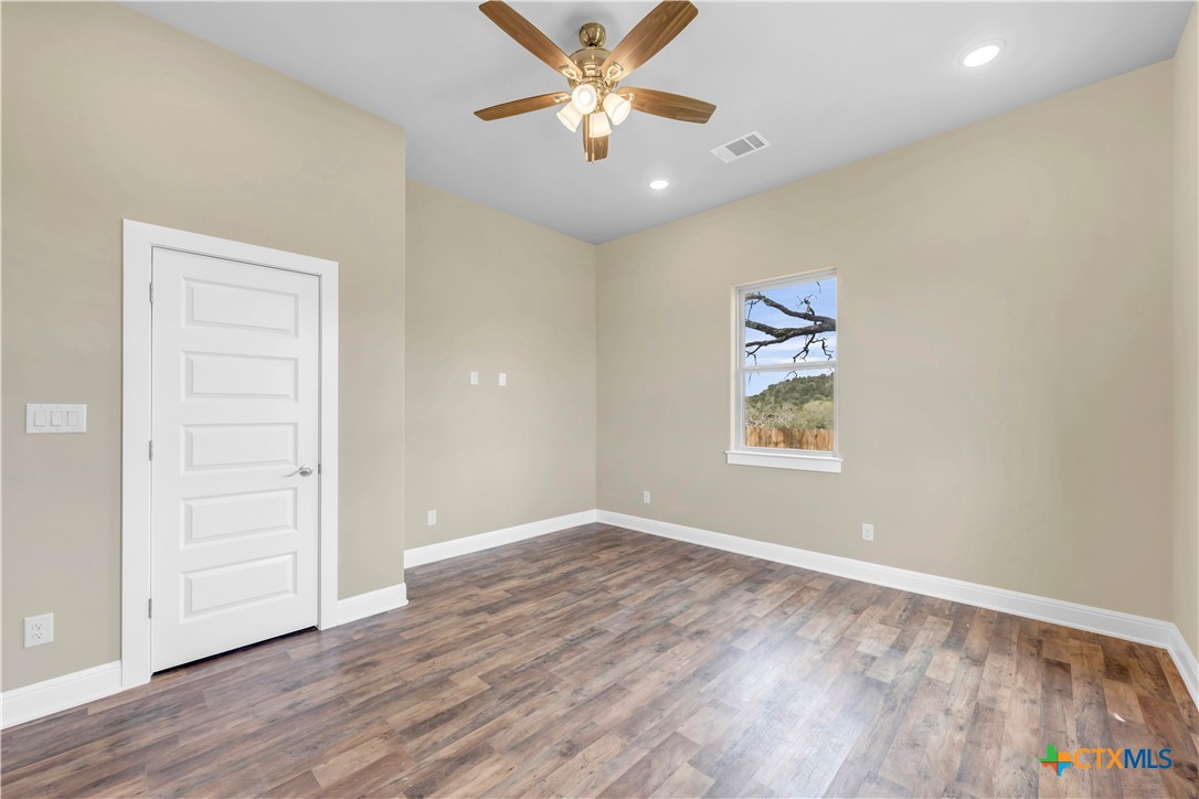400 Zuleme Street , Burnet, TX, 78611 | 556360 | Realty Texas LLC