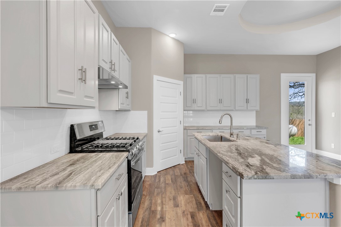 400 Zuleme Street , Burnet, TX, 78611 | 556360 | Realty Texas LLC