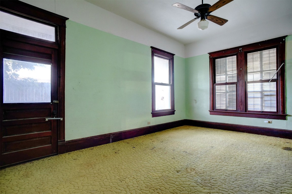 1005 Pecan Street , Bastrop, TX, 78602 | 3077660 | Realty Texas LLC