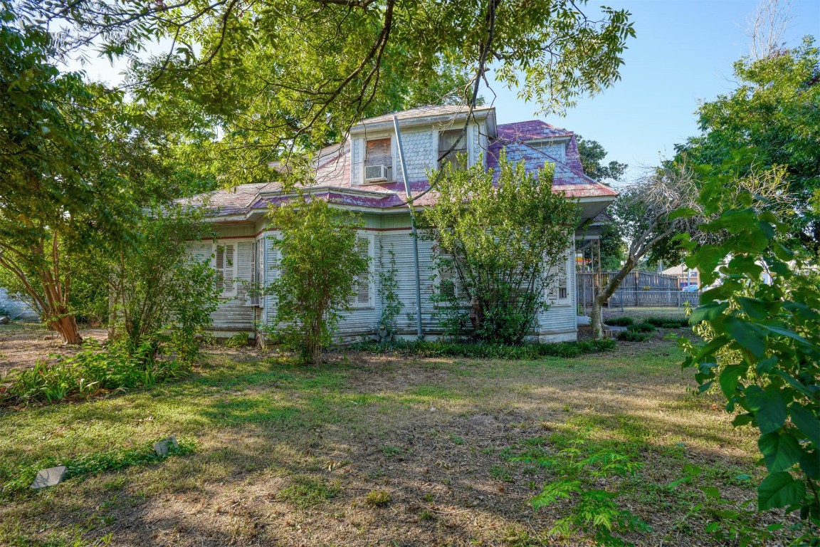 1005 Pecan Street , Bastrop, TX, 78602 | 3077660 | Realty Texas LLC