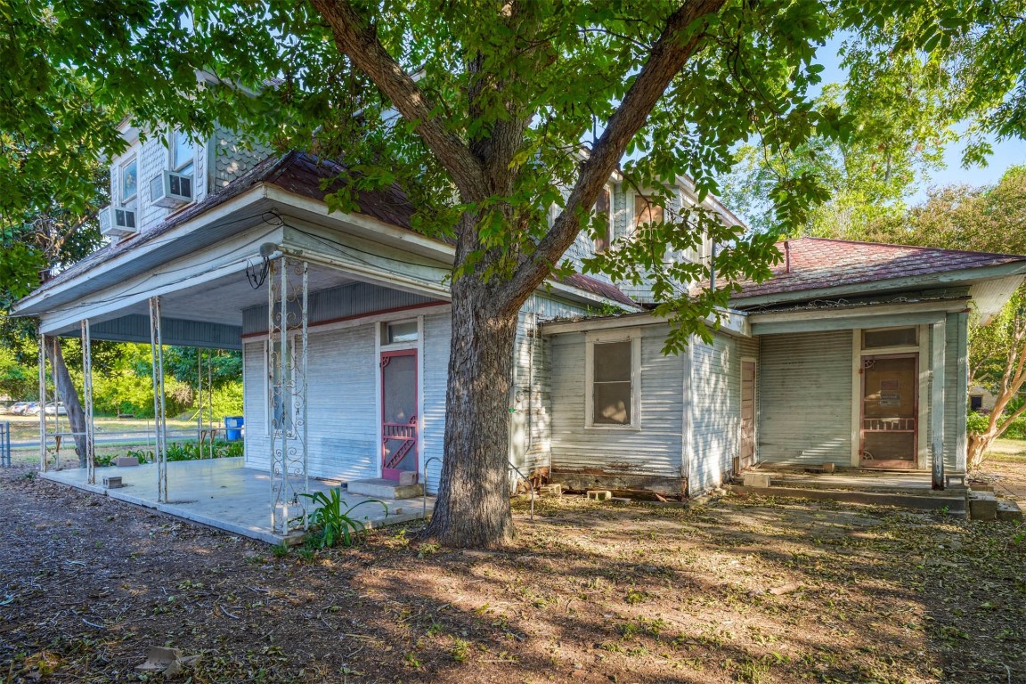 1005 Pecan Street , Bastrop, TX, 78602 | 3077660 | Realty Texas LLC
