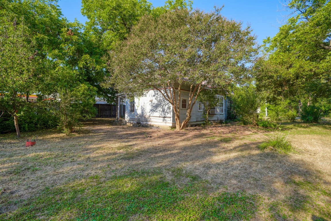 1005 Pecan Street , Bastrop, TX, 78602 | 3077660 | Realty Texas LLC