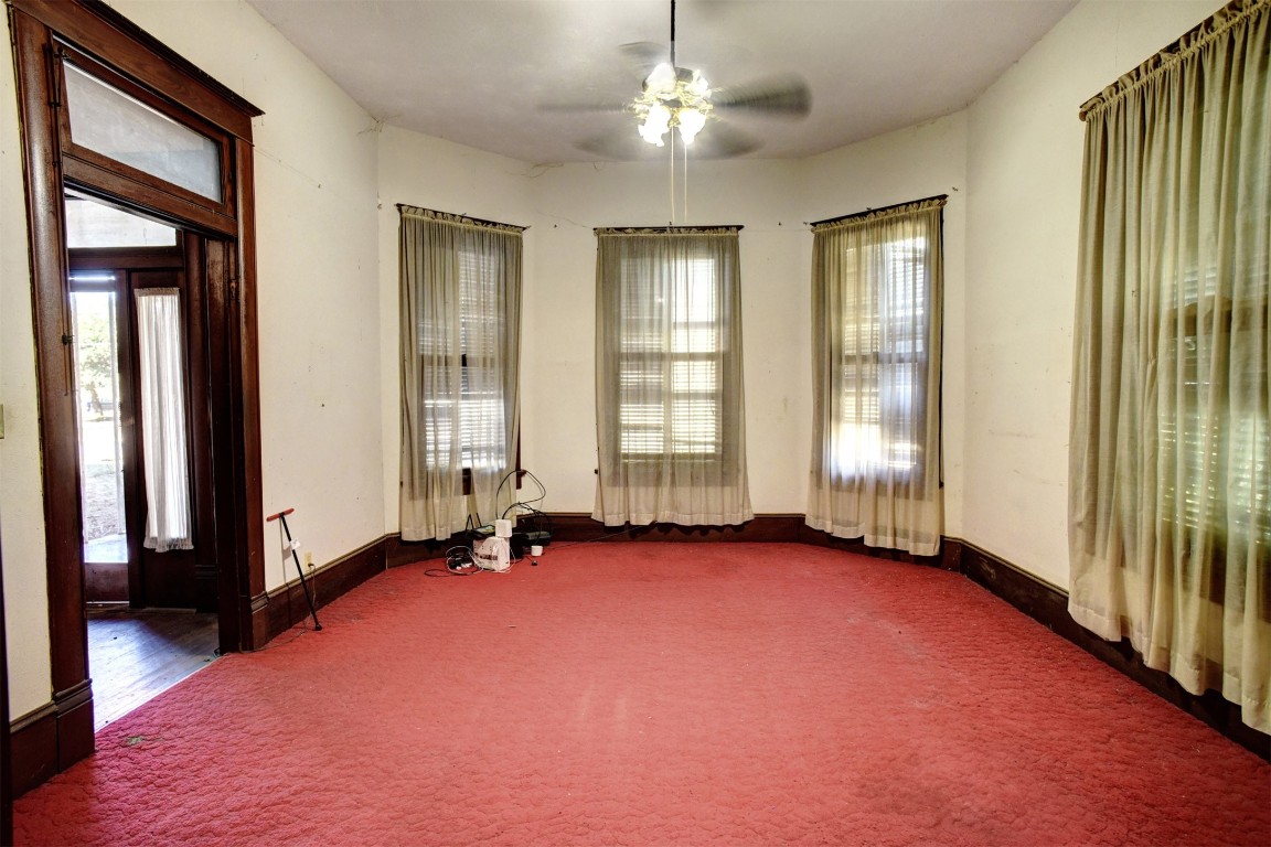 1005 Pecan Street , Bastrop, TX, 78602 | 3077660 | Realty Texas LLC