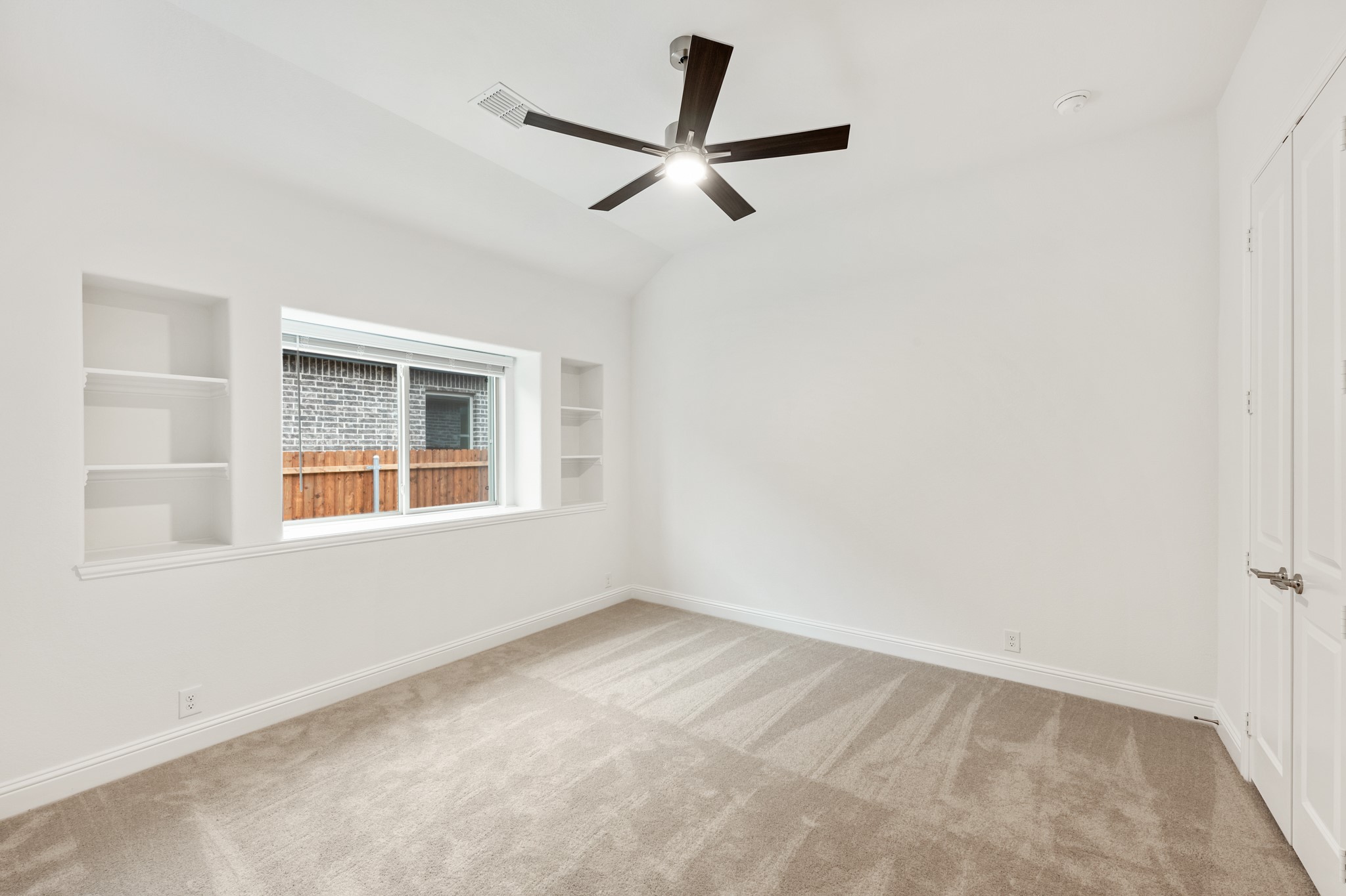 1003 Emerald Trace Drive , Justin, TX, 76247 | 20725763 | Realty Texas LLC