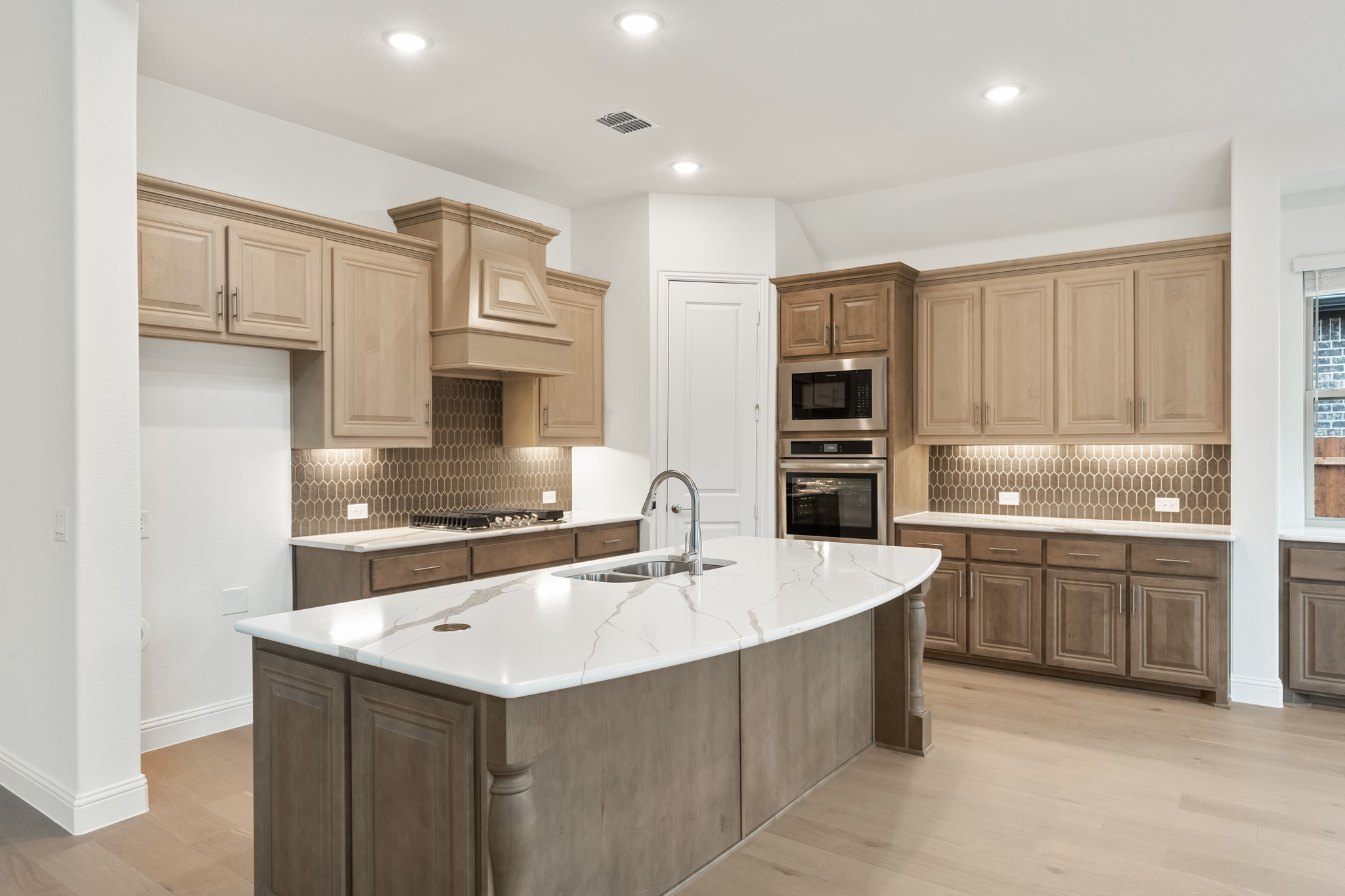 1003 Emerald Trace Drive , Justin, TX, 76247 | 20725763 | Realty Texas LLC