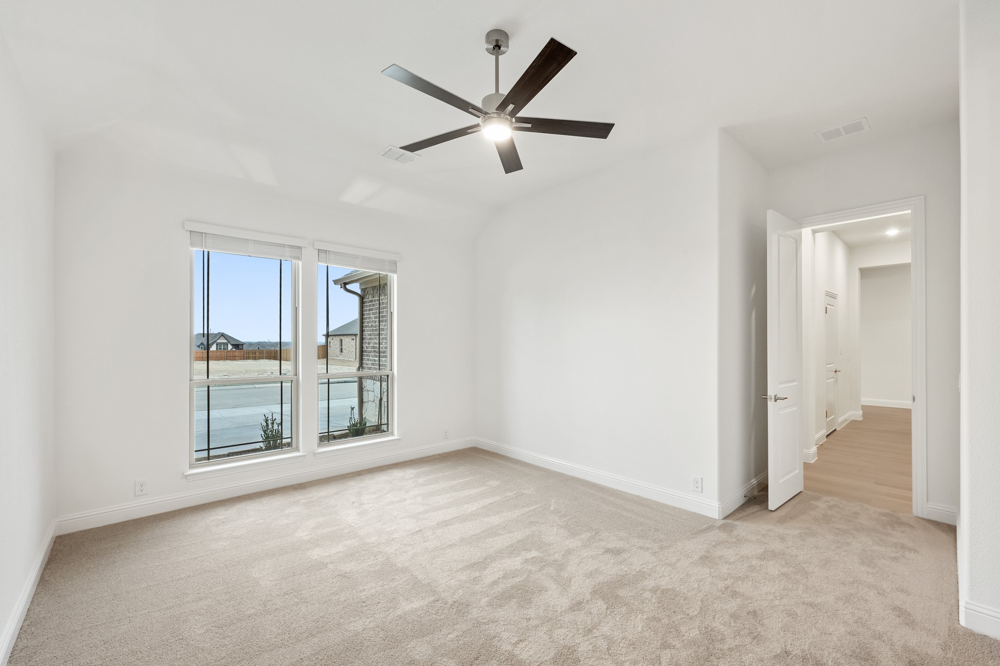 1003 Emerald Trace Drive , Justin, TX, 76247 | 20725763 | Realty Texas LLC