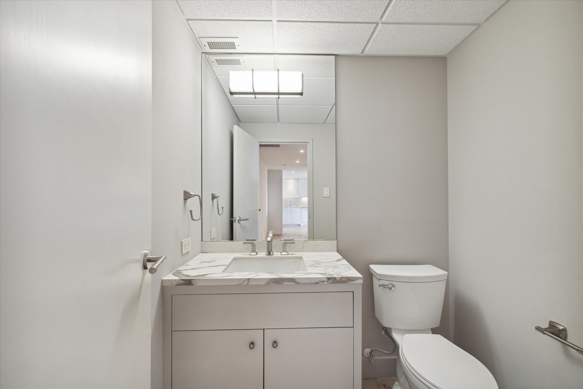 2929 Buffalo Speedway A1504 , Houston, TX, 77098 | 64396313 | Realty Texas LLC
