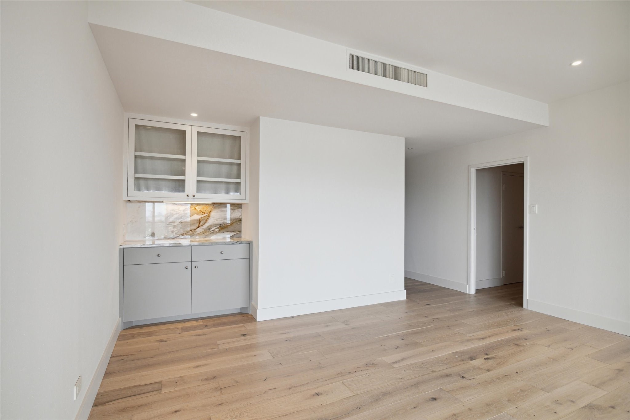 2929 Buffalo Speedway A1504 , Houston, TX, 77098 | 64396313 | Realty Texas LLC