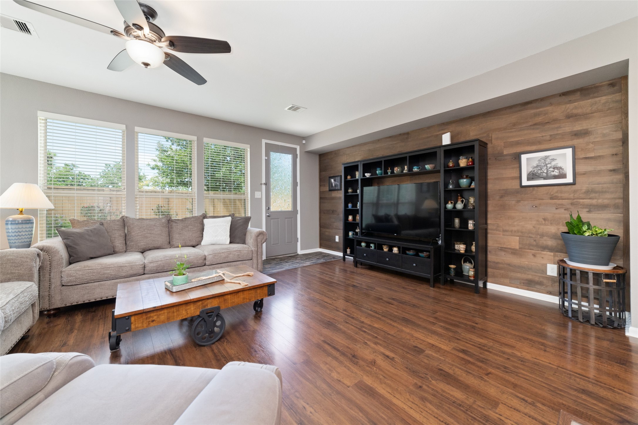 2807 Old Railroad Street , Katy, TX, 77493 | 58072251 | Realty Texas LLC