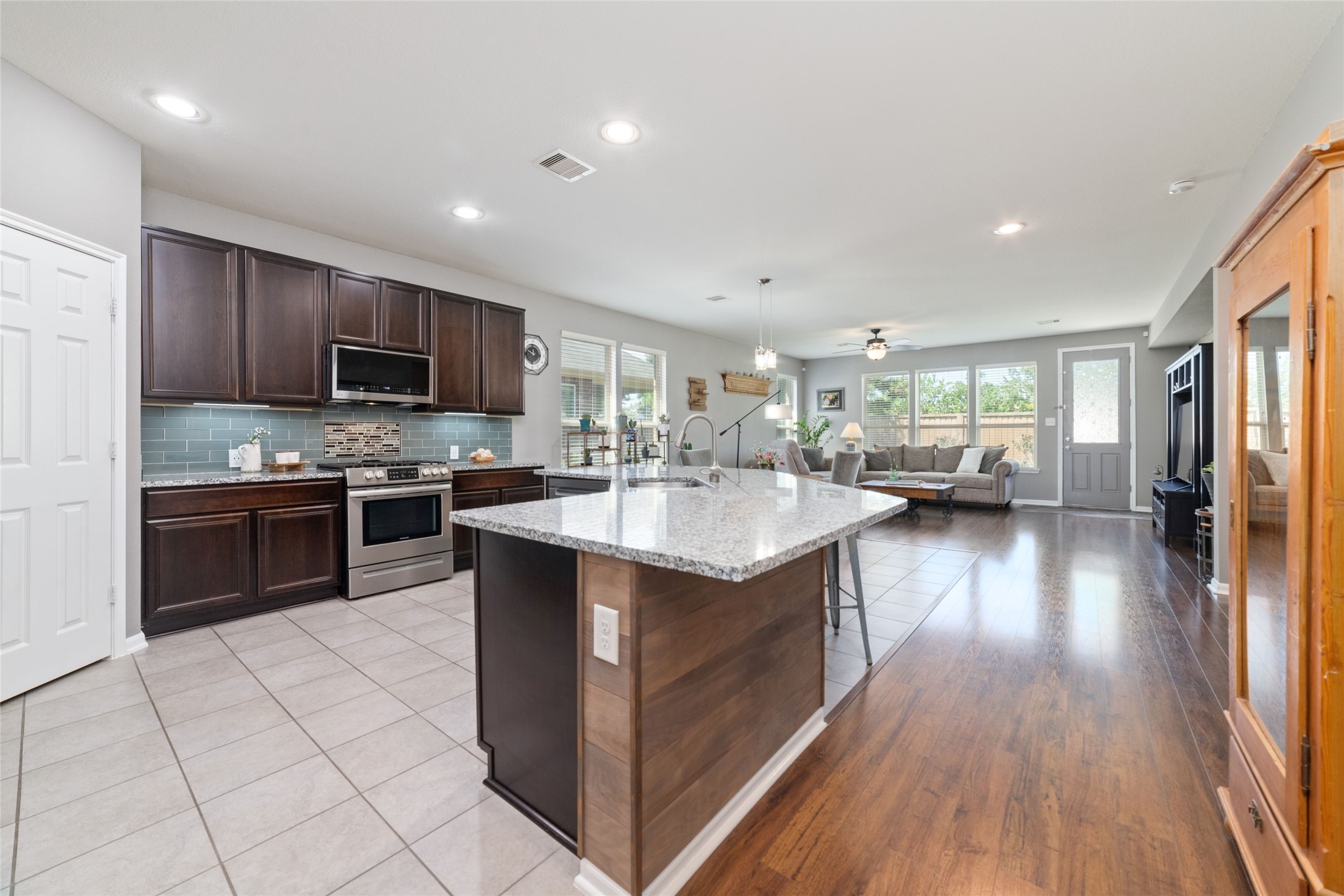 2807 Old Railroad Street , Katy, TX, 77493 | 58072251 | Realty Texas LLC