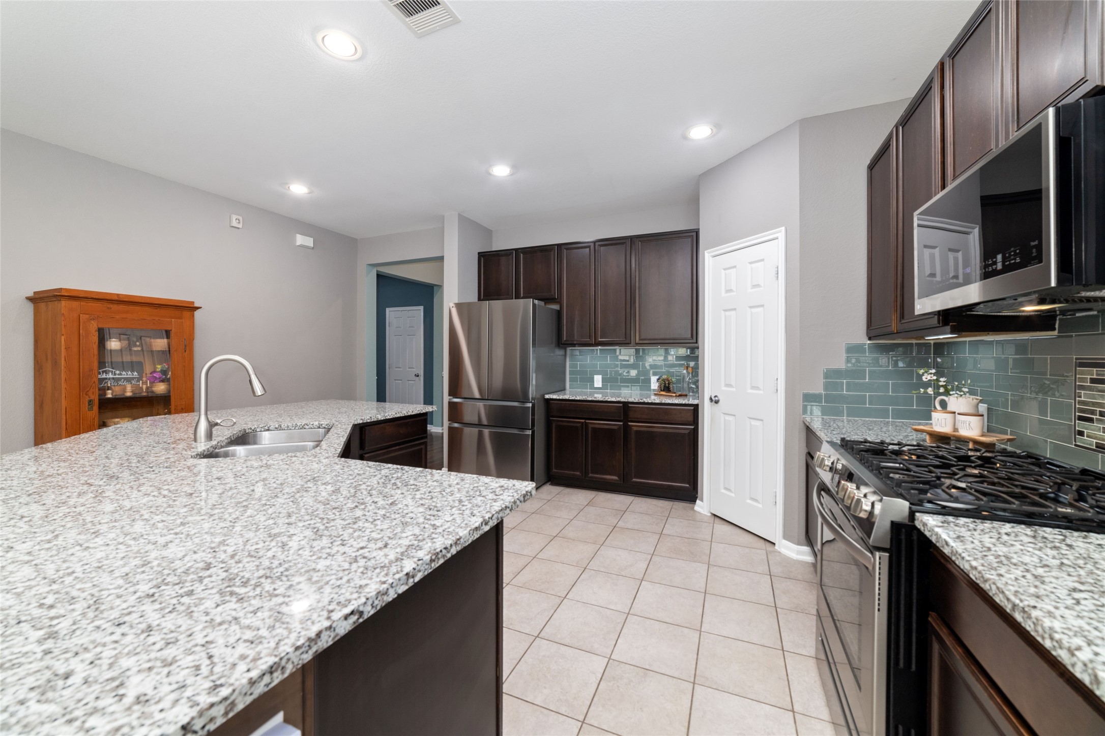 2807 Old Railroad Street , Katy, TX, 77493 | 58072251 | Realty Texas LLC