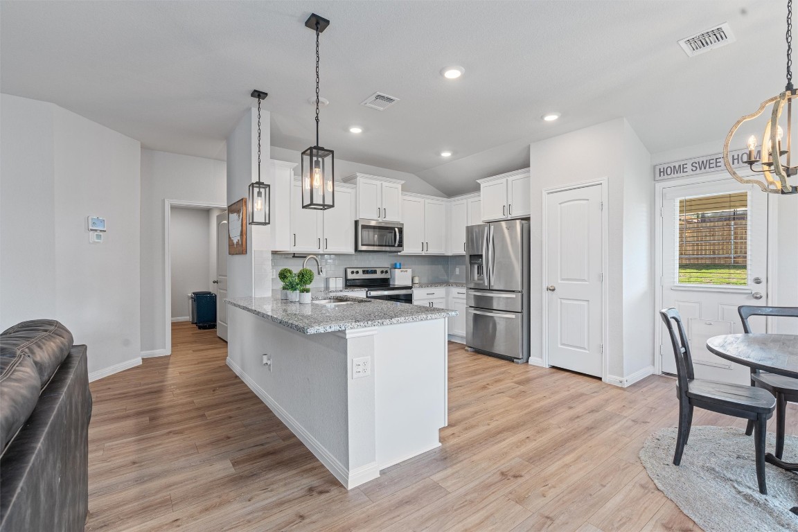 125 Cinnamon Loop , Burnet, TX, 78611 | 7173271 | Realty Texas LLC