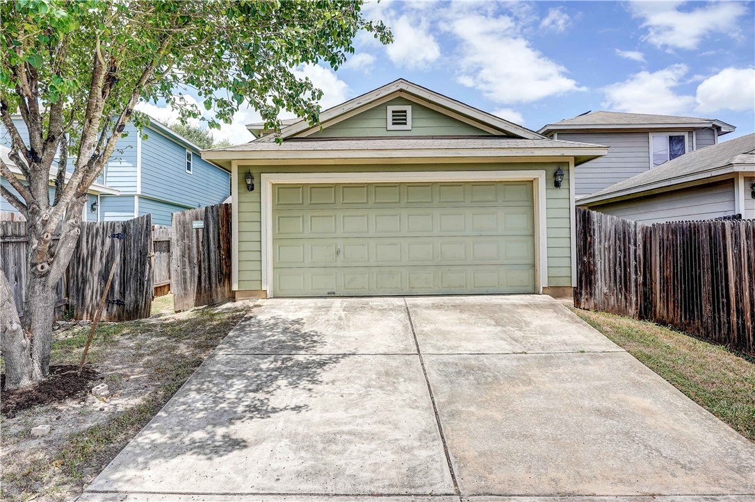 2301 Melissa Oaks , Austin, TX, 78744 | 8349076 | Realty Texas LLC