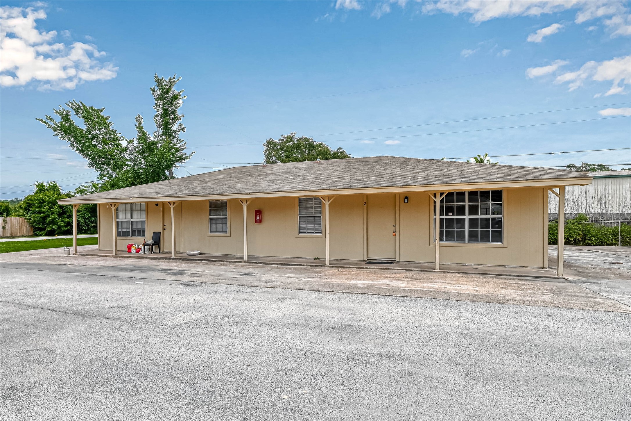 8430 Roundrock Drive 8 , Houston, TX, 77049 | 31958091 | Realty Texas LLC