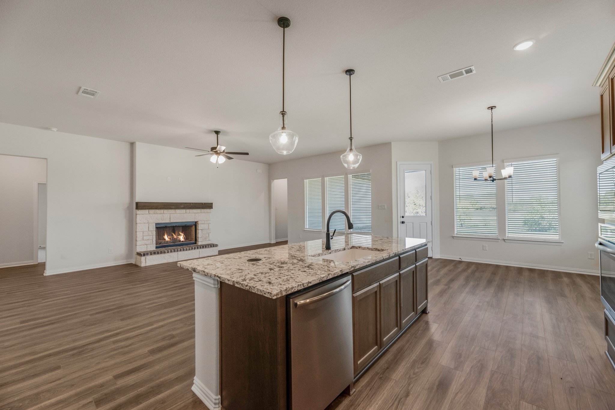 80 Yosemite Trail , Valley View, TX, 76272 | 20729493 | Realty Texas LLC