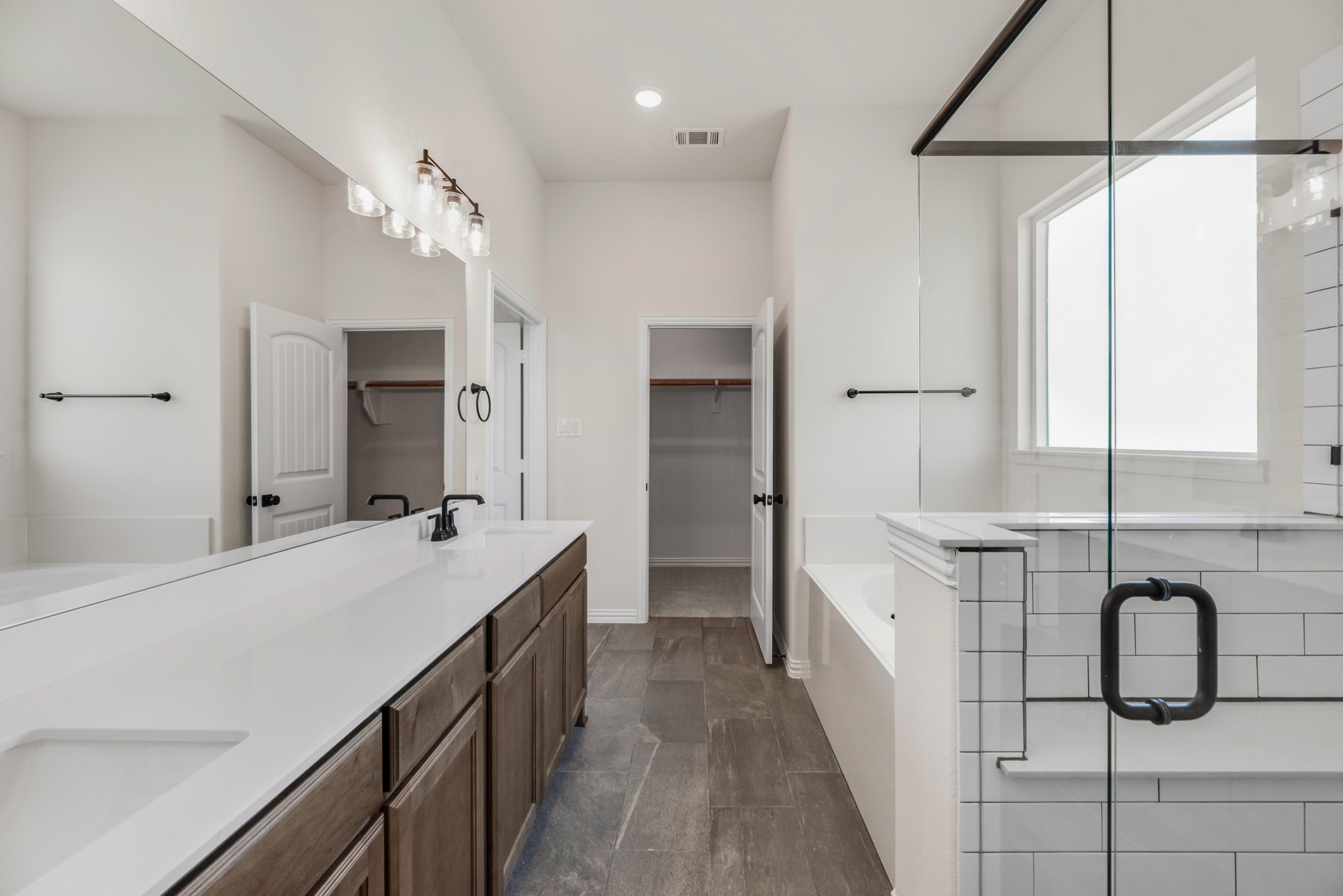 80 Yosemite Trail , Valley View, TX, 76272 | 20729493 | Realty Texas LLC