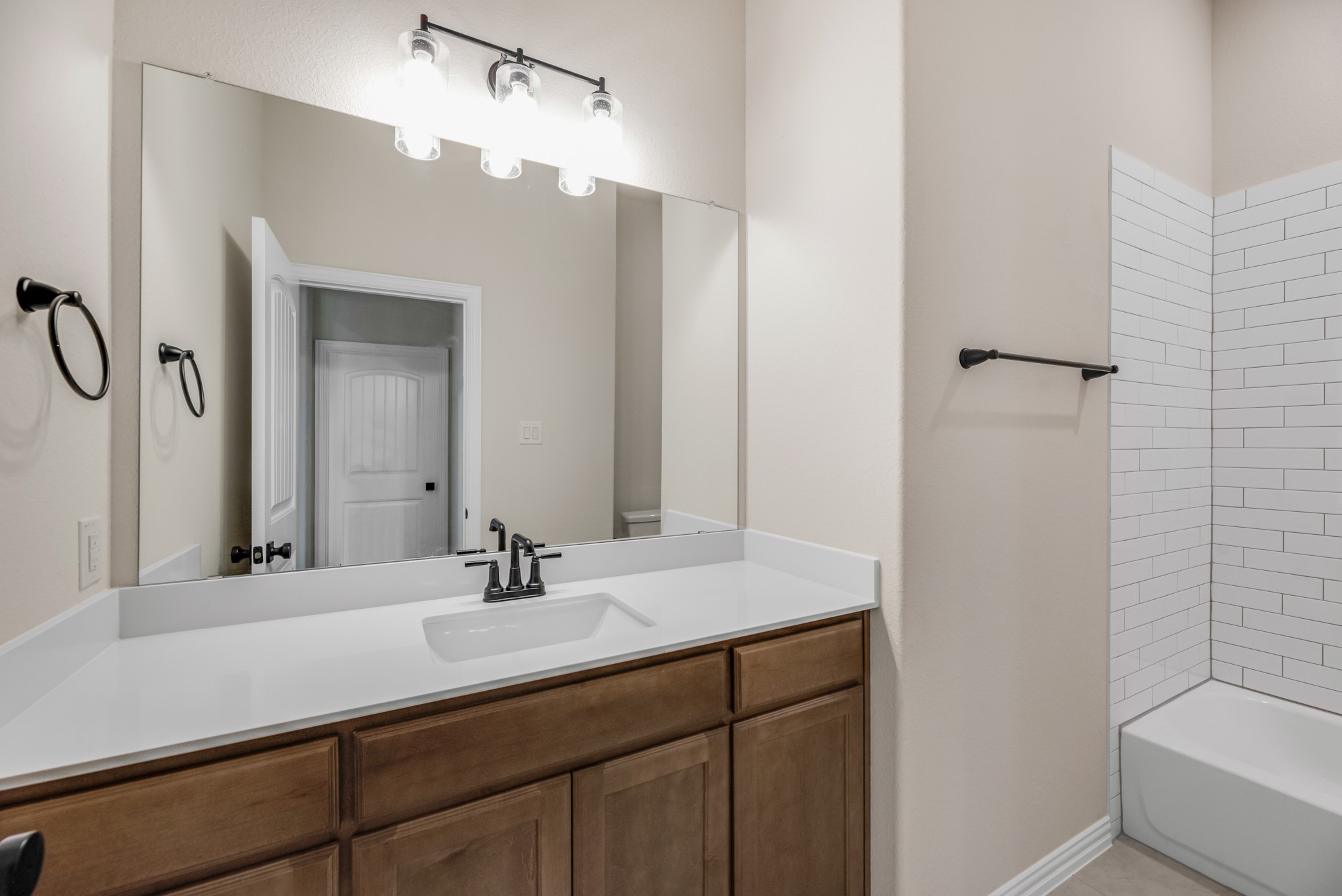 80 Yosemite Trail , Valley View, TX, 76272 | 20729493 | Realty Texas LLC