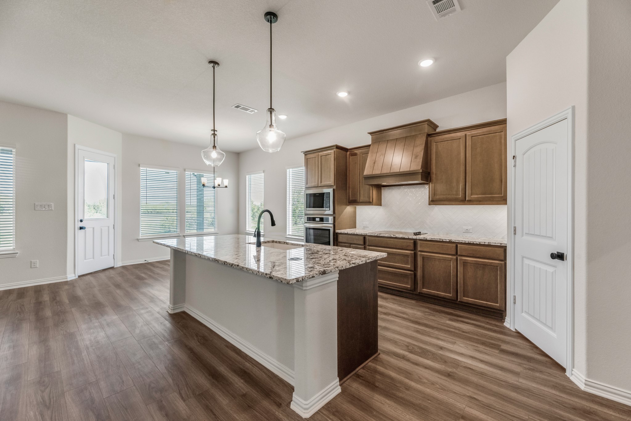 80 Yosemite Trail , Valley View, TX, 76272 | 20729493 | Realty Texas LLC