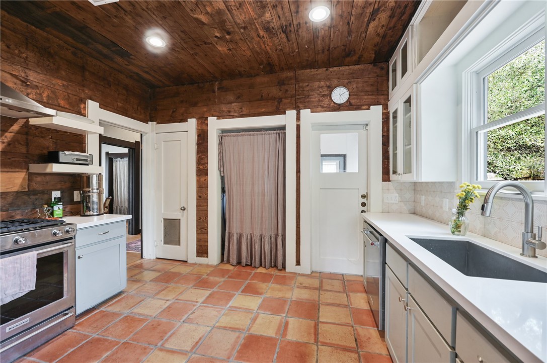 715 E 31st Street , Bryan, TX, 77803 | 24013667 | Realty Texas LLC