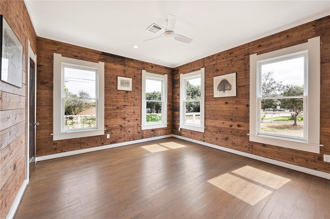 715 E 31st Street , Bryan, TX, 77803 | 24013667 | Realty Texas LLC