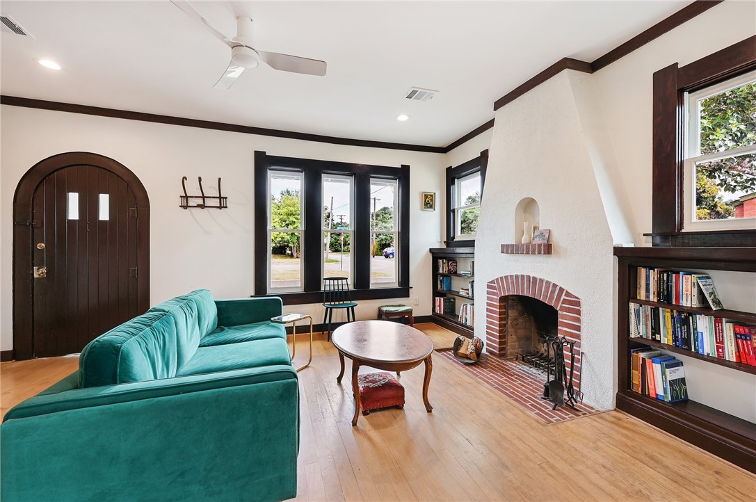 715 E 31st Street , Bryan, TX, 77803 | 24013667 | Realty Texas LLC