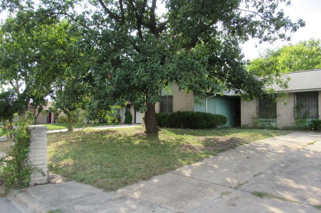 7006 Hillcroft Drive 
