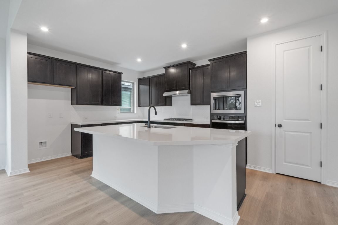 537 Raleigh Drive , Georgetown, TX, 78633 | 5914831 | Realty Texas LLC