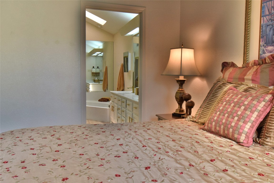1105 Lohmans Crossing Road , Lakeway, TX, 78734 | 8298684 | Realty Texas LLC