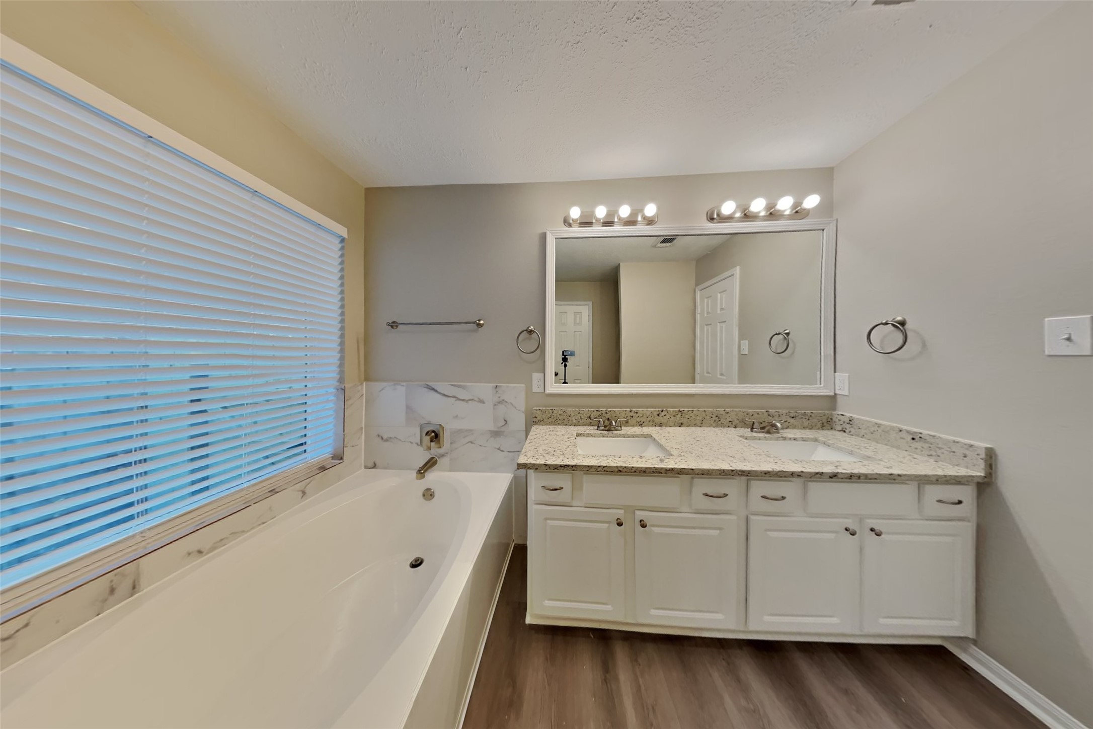 86 N Misty Dawn Drive , Conroe, TX, 77385 | 60862148 | Realty Texas LLC
