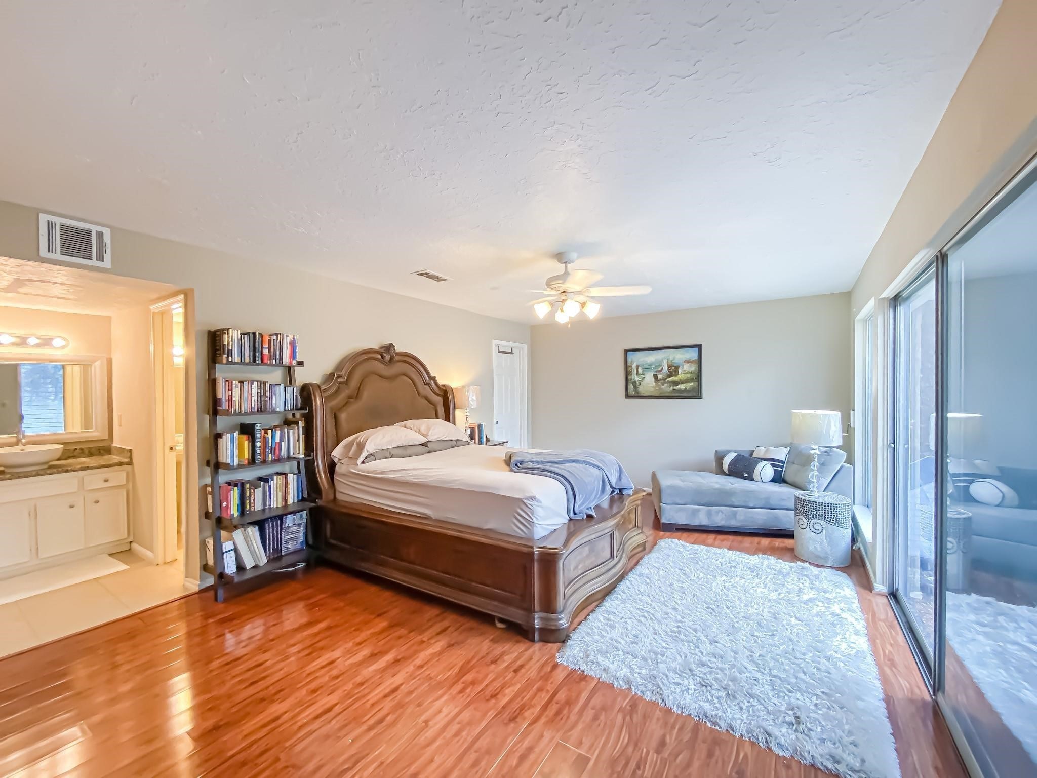 10718 Boardwalk Street , Houston, TX, 77042 | 82459505 | Realty Texas LLC