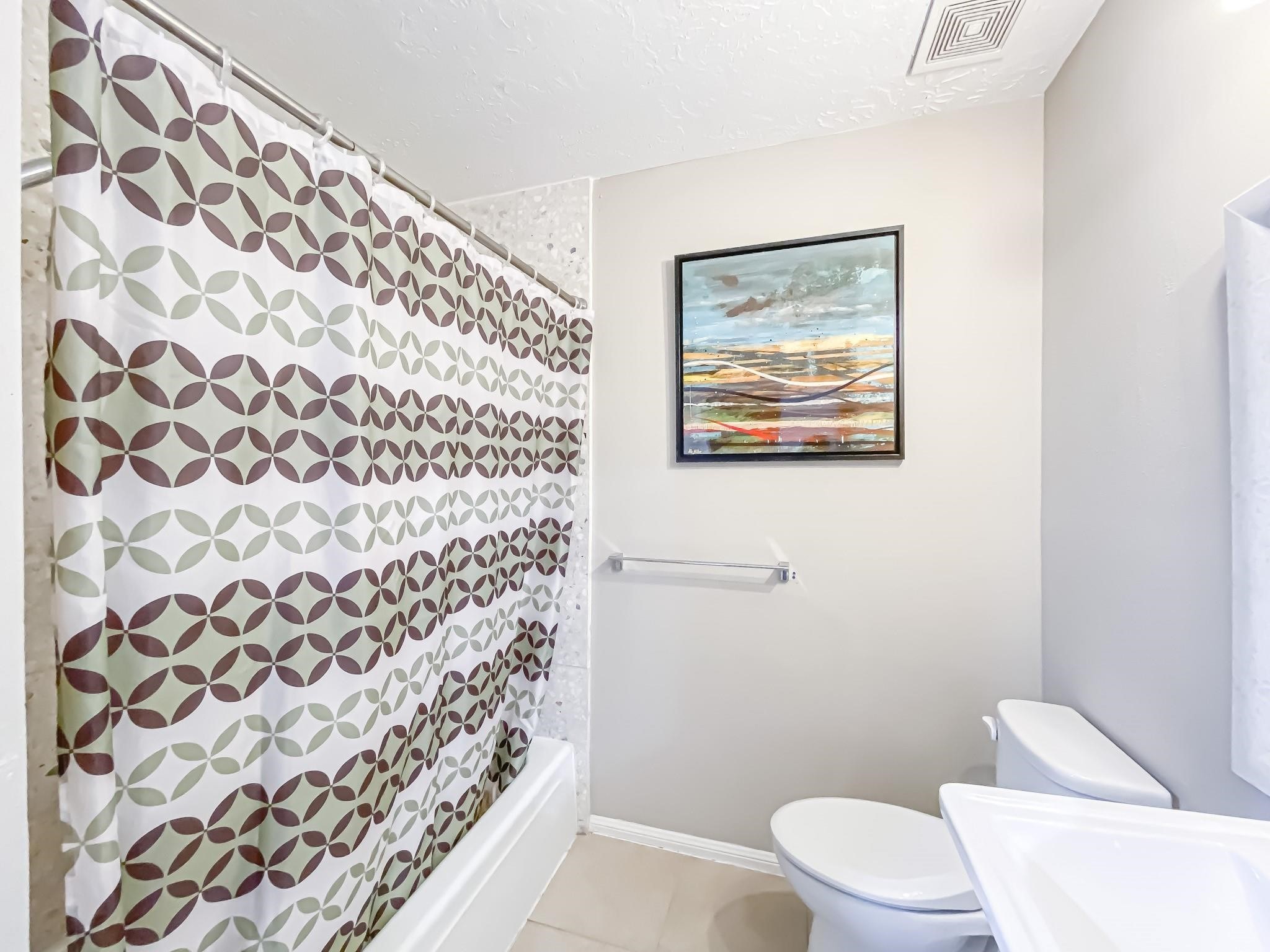 10718 Boardwalk Street , Houston, TX, 77042 | 82459505 | Realty Texas LLC