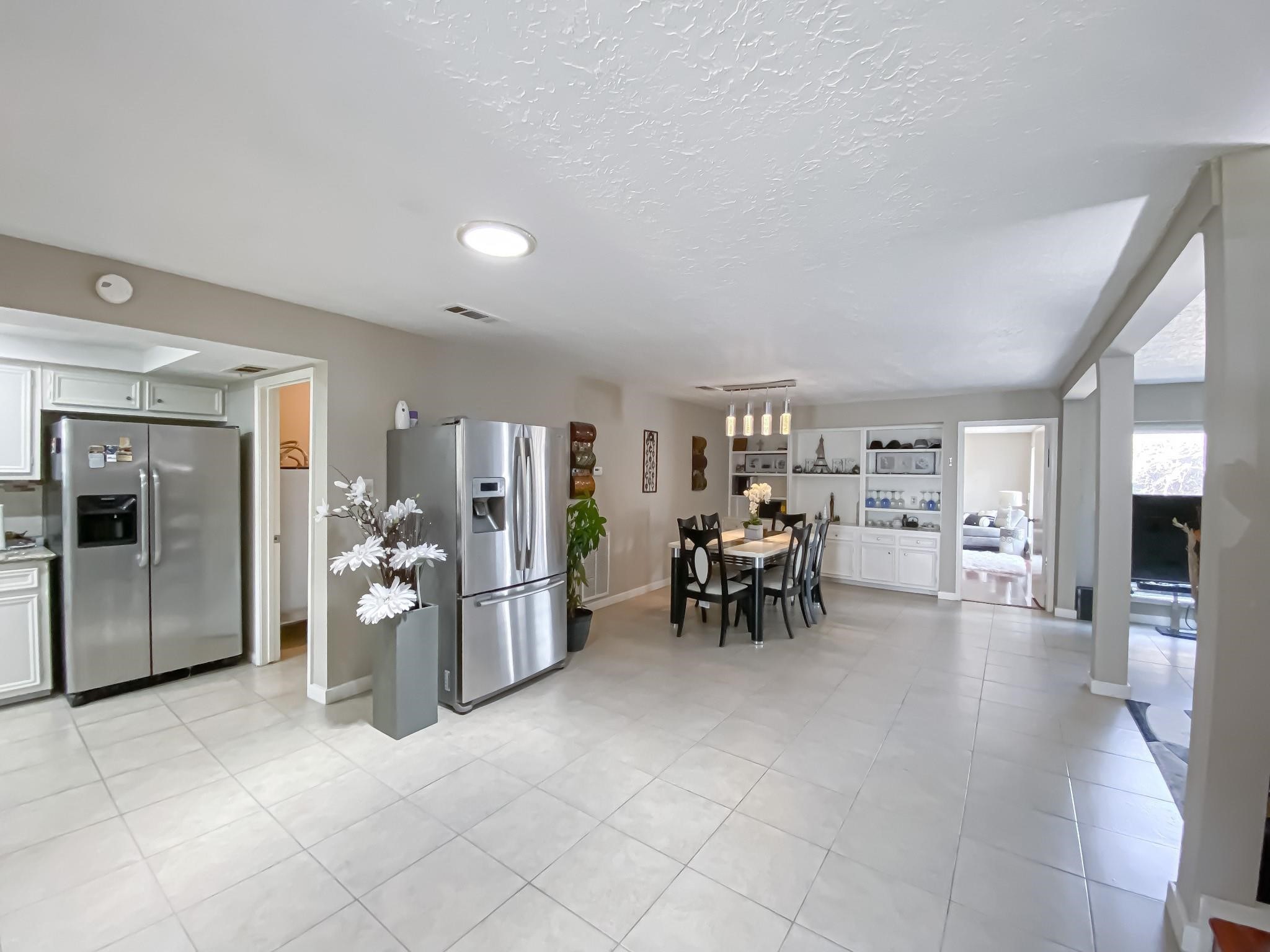 10718 Boardwalk Street , Houston, TX, 77042 | 82459505 | Realty Texas LLC