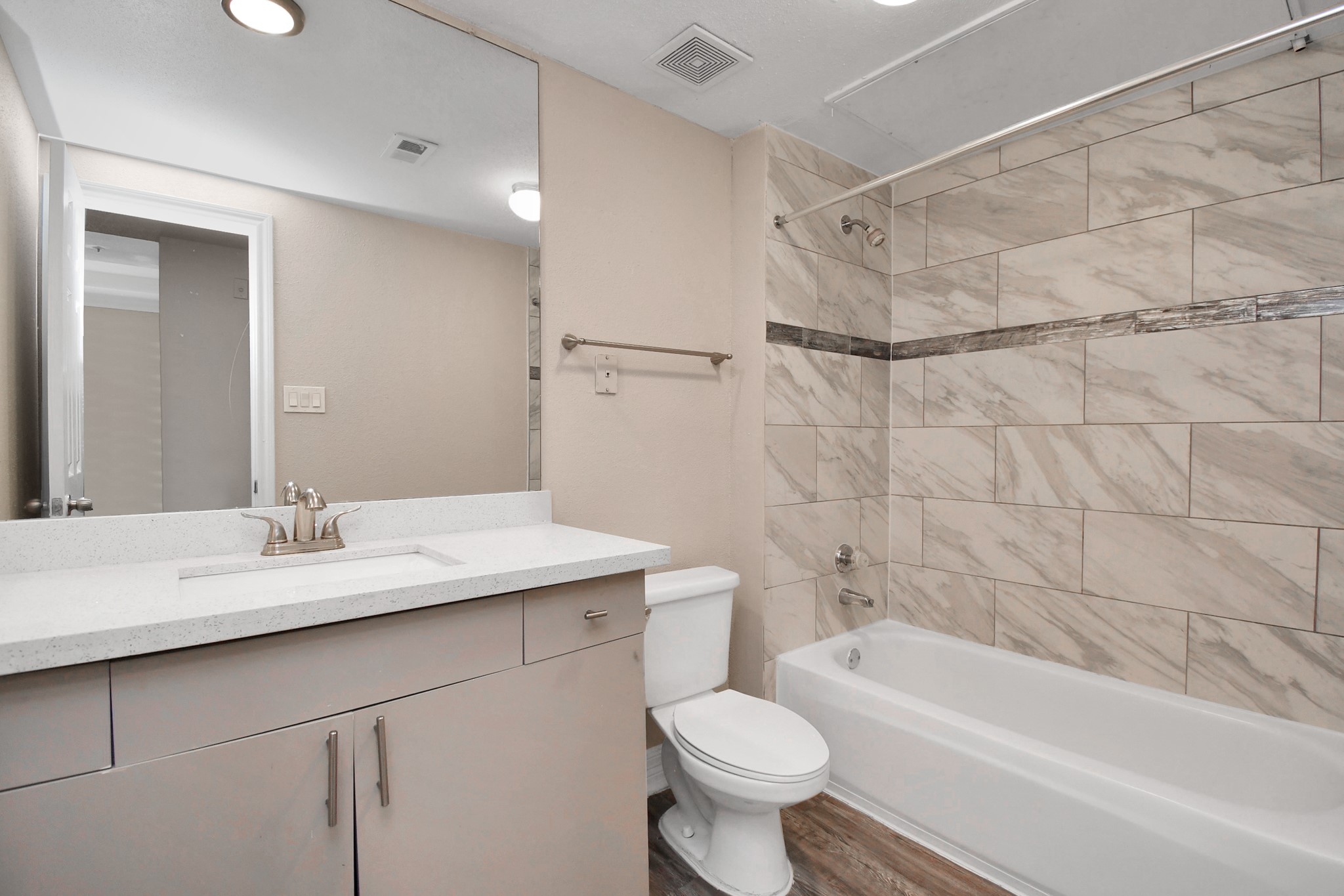 3225 Woodland Park Drive 1252 , Houston, TX, 77082 | 11606308 | Realty Texas LLC