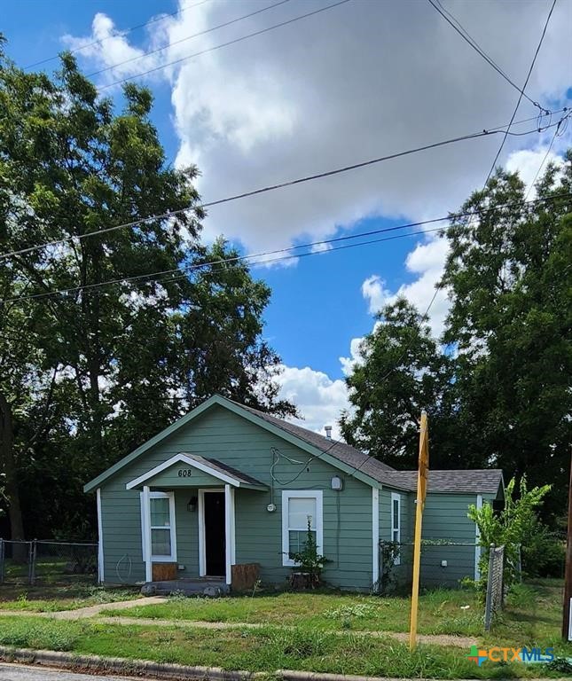 Off Market: 608 W Avenue I Corner Blog Image Banner