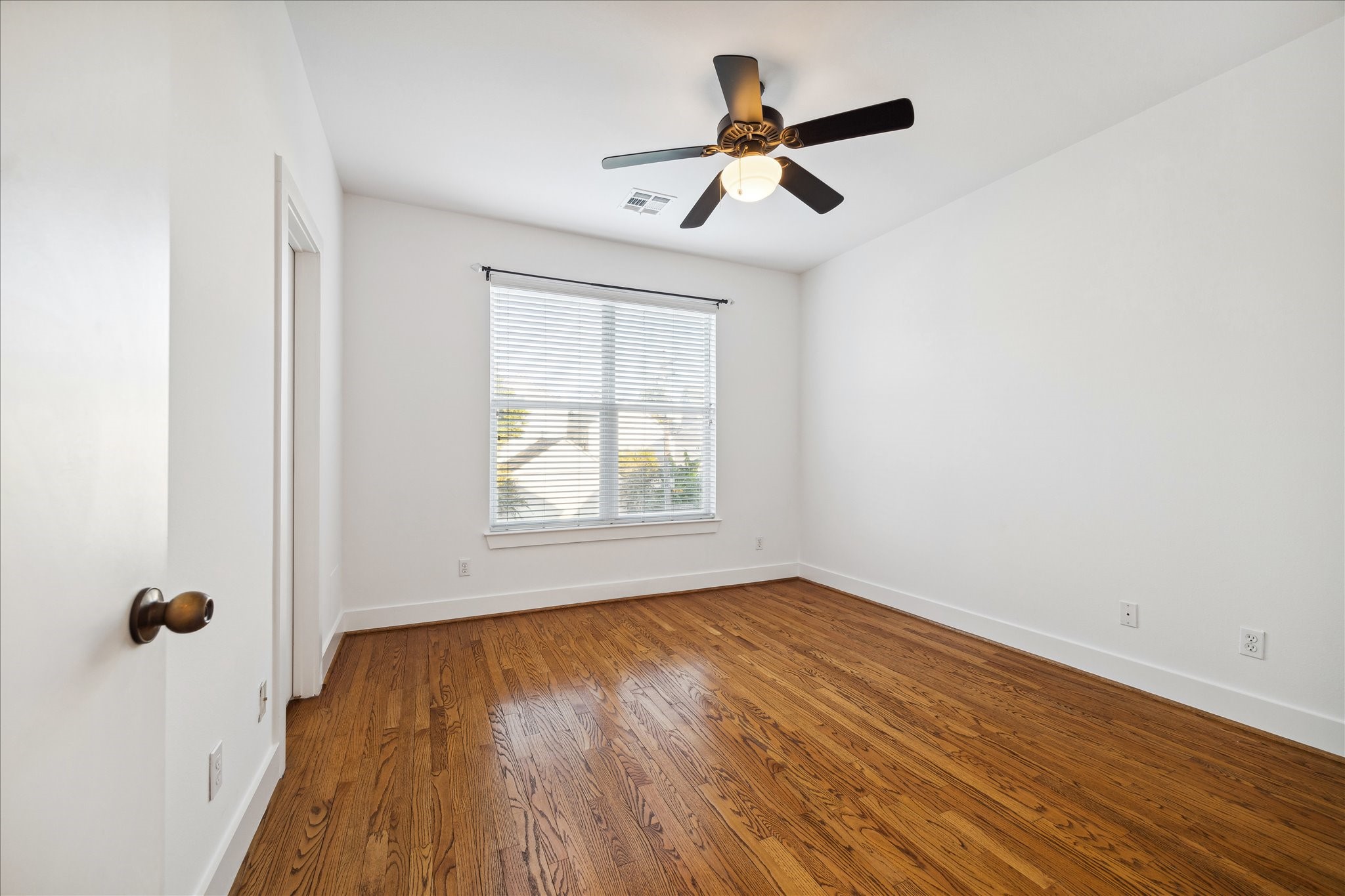 836 Nicholson Street , Houston, TX, 77007 | 21815218 | Realty Texas LLC