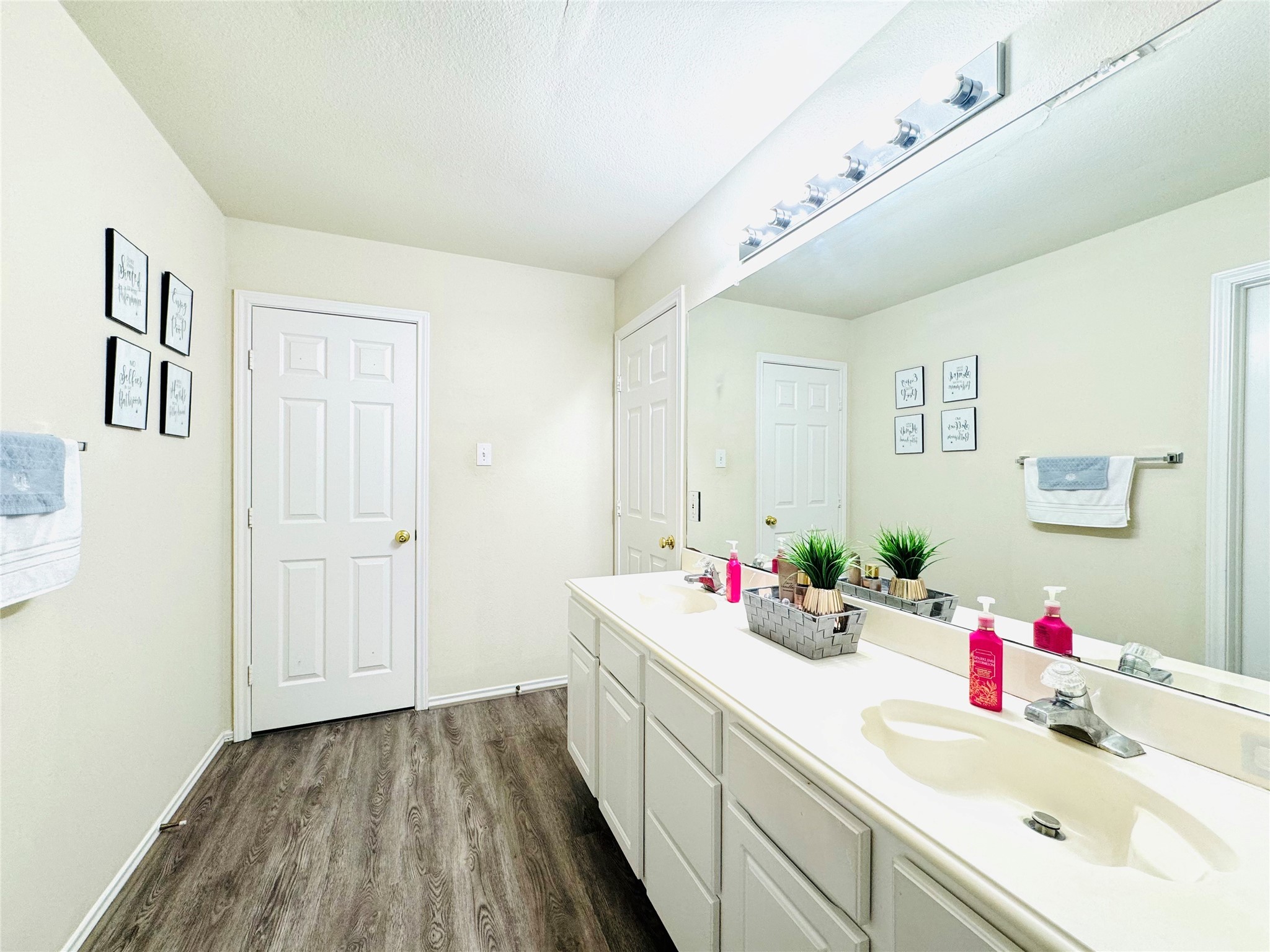 15515 Clear Valley Drive , Houston, TX, 77095 | 36948914 | Realty Texas LLC