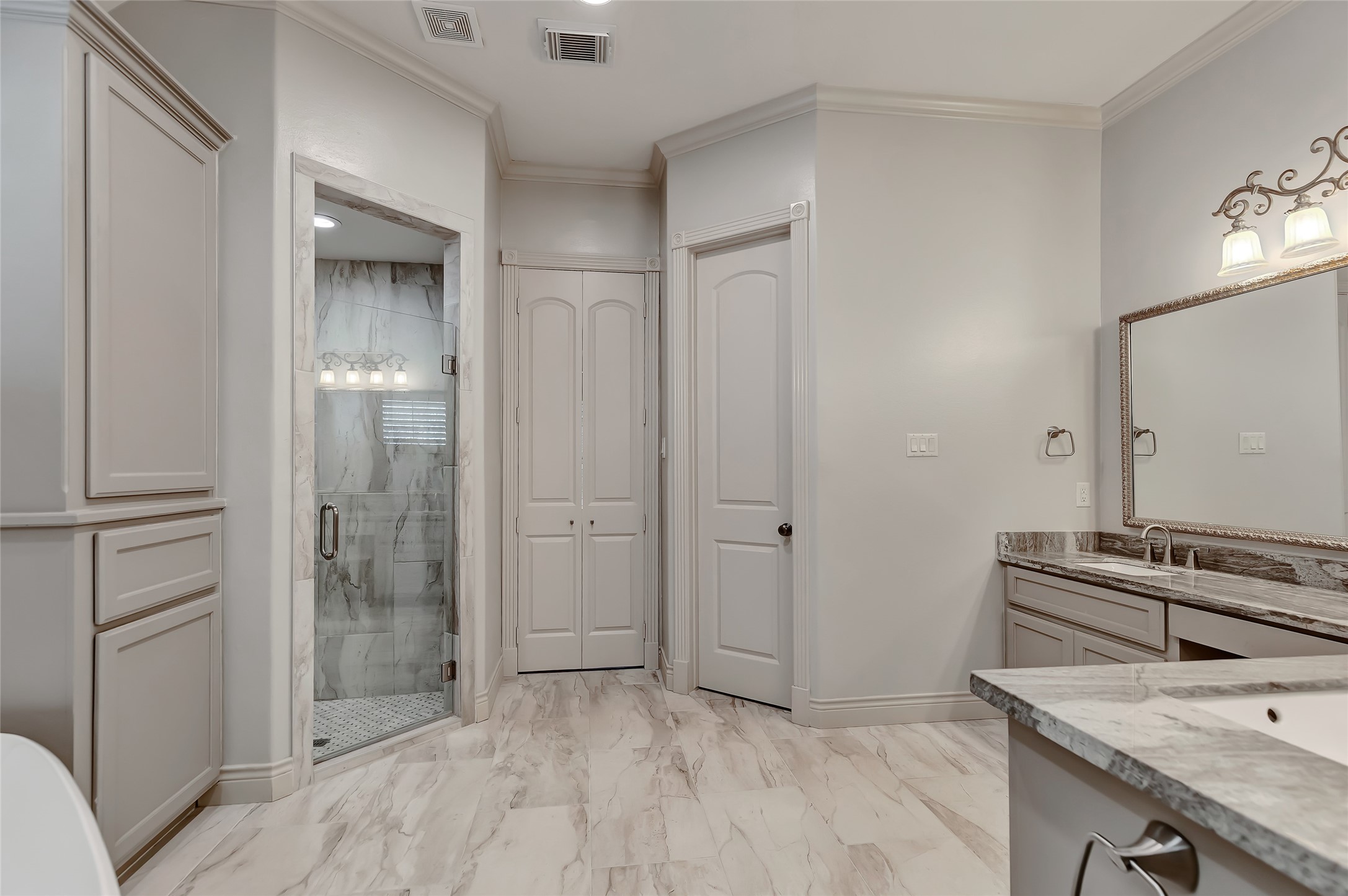 1314 Royal Sands Lane , Kingwood, TX, 77345 | 28604875 | Realty Texas LLC