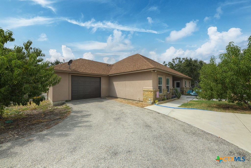861 Rutherford , Fischer, TX, 78623 | 557397 | Realty Texas LLC