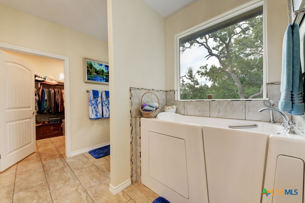 861 Rutherford , Fischer, TX, 78623 | 557397 | Realty Texas LLC