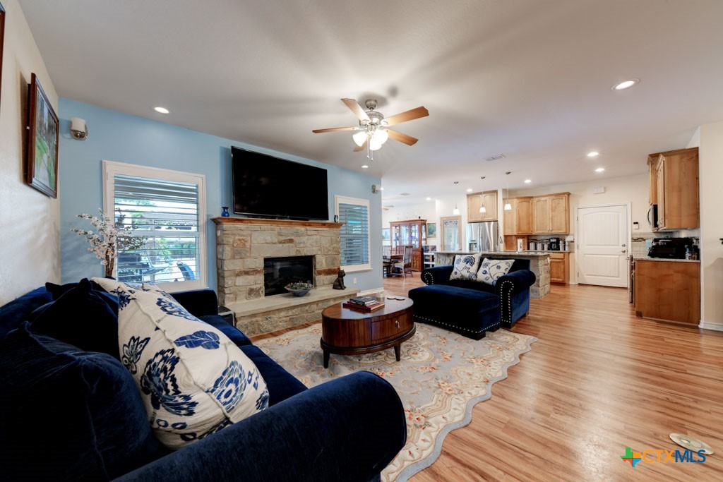 861 Rutherford , Fischer, TX, 78623 | 557397 | Realty Texas LLC